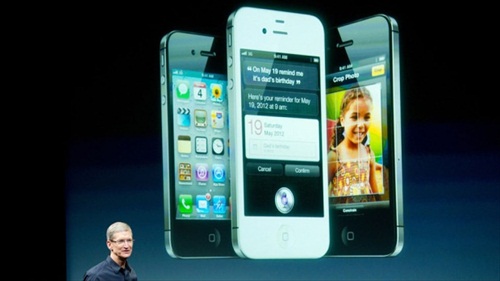 Tim Cook Announce iPhone 4S