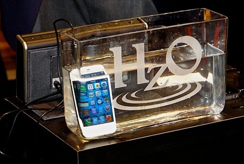 Water Proof iPhone HzO