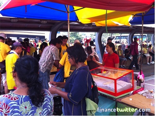 Bersih 3.0 FinanceTwitter Good Business at Pasar Seni LRT 2