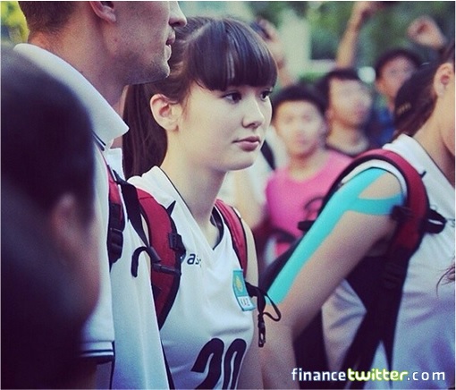 Kazakhstan Sabina Altynbekova - Volleyball Player Babe - waiting for bus with team