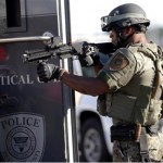 Here's How Ferguson Police Force Eerily Looks Like Military Soldiers (Photos)