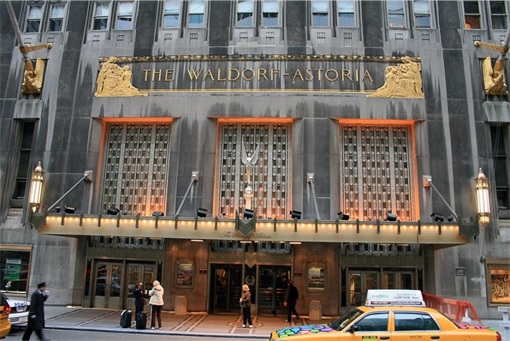 New York Waldorf Astoria Hotel - Exterior