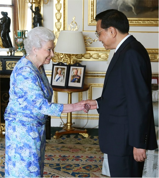 Queen Elizabeth Met Chinese Premier Li Keqiang