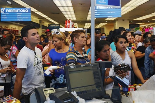 Venezuelans Queuing For Consumer Goods