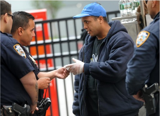 New York Ground Zero Hot Dog Stall - Ahmed Mohammed Questioned by Police