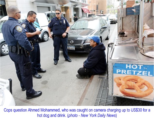 New York Ground Zero Hot Dog Stall - Ahmed Mohammed Sit on Road Questioned by Police