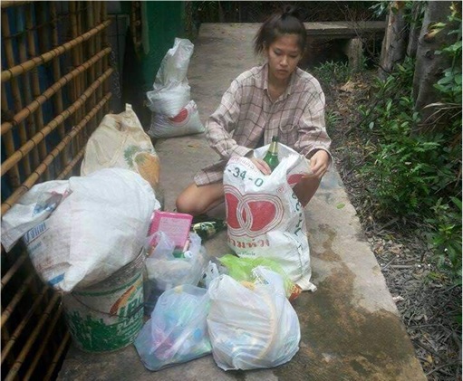 Miss Uncensored News Thailand 2015 - Khanittha Mint Phasaeng - Collect Garbage 1