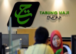 Lembaga Tabung Haji - Serving Customer