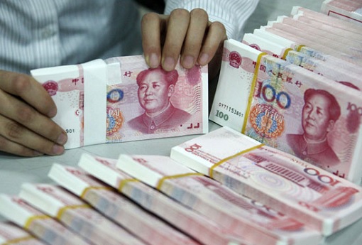 Stacking Chinese Yuam Renminbi Notes