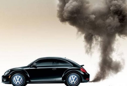 Volkswagen DieselGate - Beetle Emitting Black Smoke from Exhaust