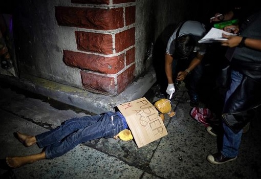 President Rodrigo Duterte - Drug Pusher Killed on the Street
