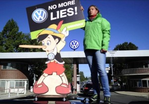 Donald Trump and Warren Buffett - Business Philosophy - Honesty