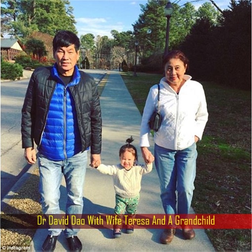 Dr David Dao With Wife Teresa And A Grandchild
