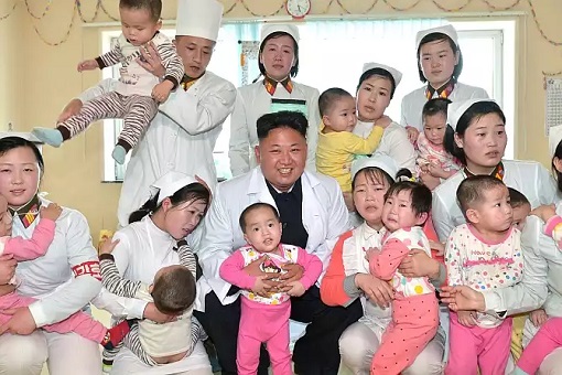 Propaganda - North Korea Kim Jong-un Visits Taesongsan General Hospital