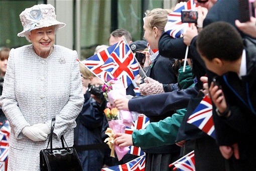 British Queen Elizabeth - Tourism