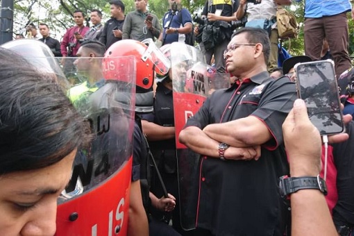 Lokman Noor Adam – UMNO Supreme Council Member - Demonstration