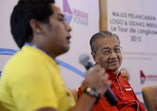 Mahathir Mohamad with Khairy Jamaluddin