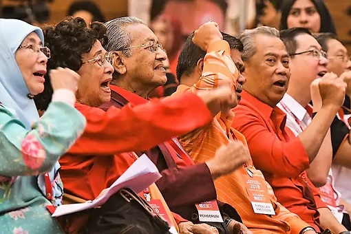 Pakatan Harapan Leaders - Cheering