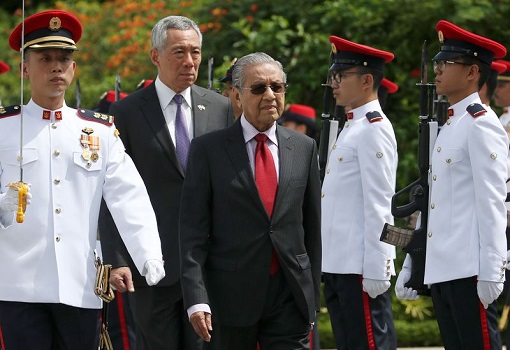 Malaysia PM Mahathir Mohamad Visits Singapore PM Lee Hsien Loong - Guard of Honour
