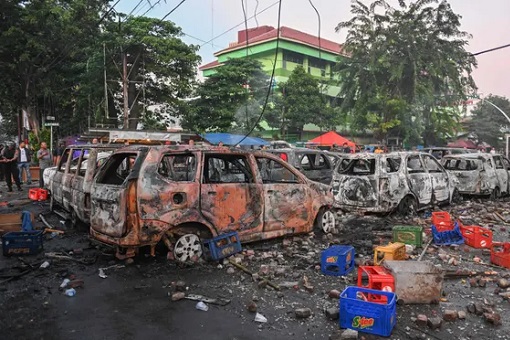 Indonesia 2019 Presidential Election - Riot - Cars Burned