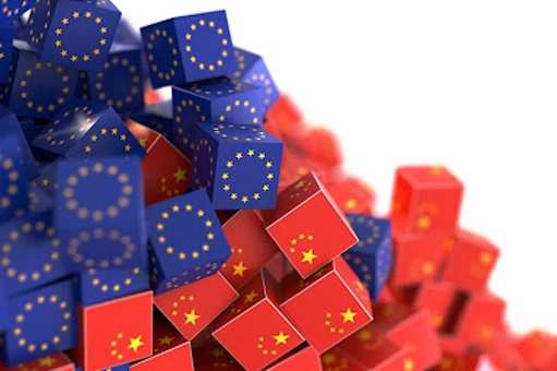 European Union vs China - Cubes of Flags