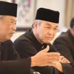 Ignore The Agong's Decree At Your Own Peril - PM Mahiaddin Dares To Insult The King Because UMNO Has No Balls To Quit