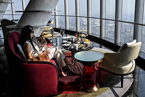 Shanghai Tower - J Hotel - Highest Restaurant