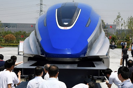 China Maglev Train - 600 kmh Speed - Front View