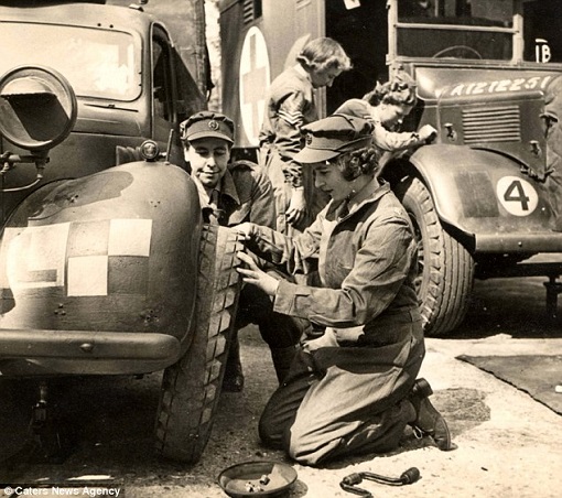 Queen Elizabeth II - World War 2 - Replacing Army Truck Tyre