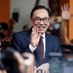 Anwar The 10th PM – How He Watches With Popcorn While Zahid Plays & Traps Power-Crazy Muhyiddin & Hadi