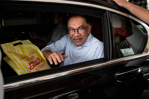 Anwar Ibrahim - Popcorn