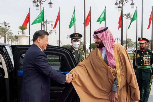 China President Xi Jinping Meets Saudi Crown Prince Mohammed bin Salman at Palace
