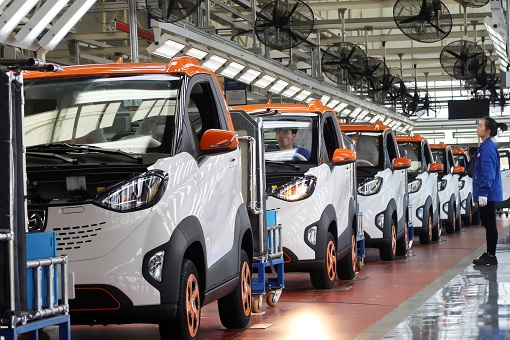 China Electric Car - Manufacturing