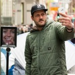Here's How Lucy The Robot Queues To Buy iPhone 6S In Australia