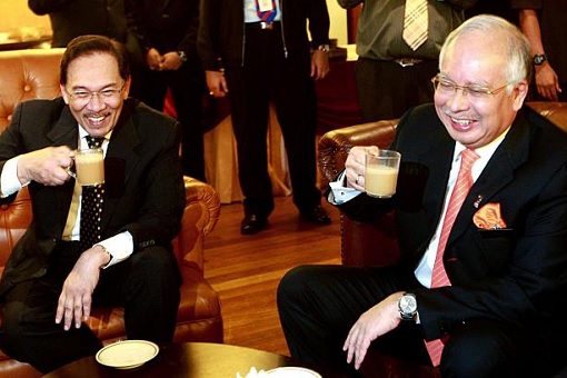 Anwar Ibrahim and Najib Razak - Teh Tarik
