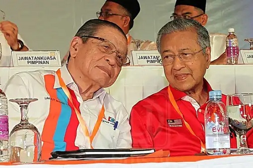 DAP Supremo Lim Kit Siang and PPBM Mahathir Mohamad