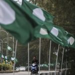Burger & Rojak Sellers Slapped With RM50000 Fine - That's What You Get For Voting PAS And Supporting A Backdoor Government