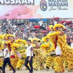 Chinese Song, Dragon & Lion Dances - How New King Sultan Ibrahim Quietly Flexes Muscle During National Day Parade
