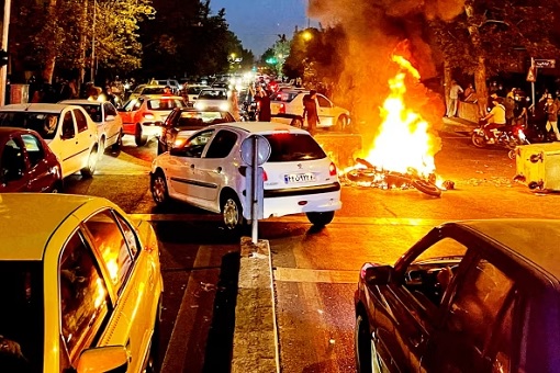 Iran Protest Revolution - Burning on Street