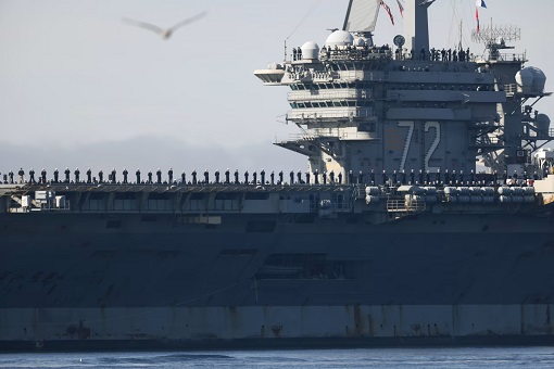 Aircraft Carrier USS Abraham Lincoln