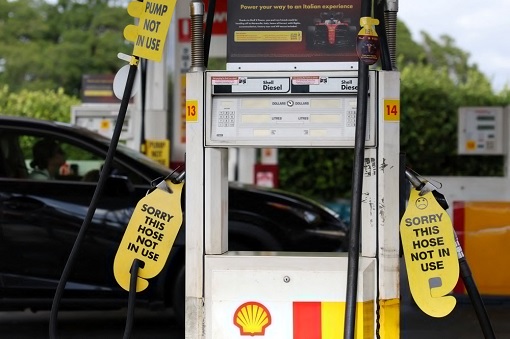 Shell Fuel Station - Out of Fuel