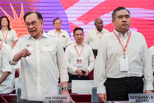 DAP Congress - Anwar Ibrahim and Anthony Loke